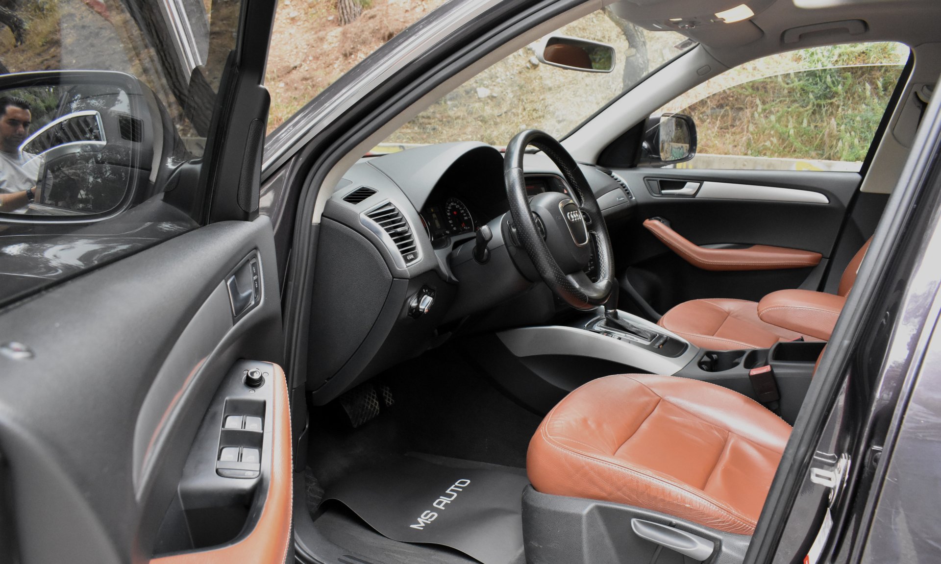 Audi Q5 2.0 TFSI Quattro SUNROOF — 7