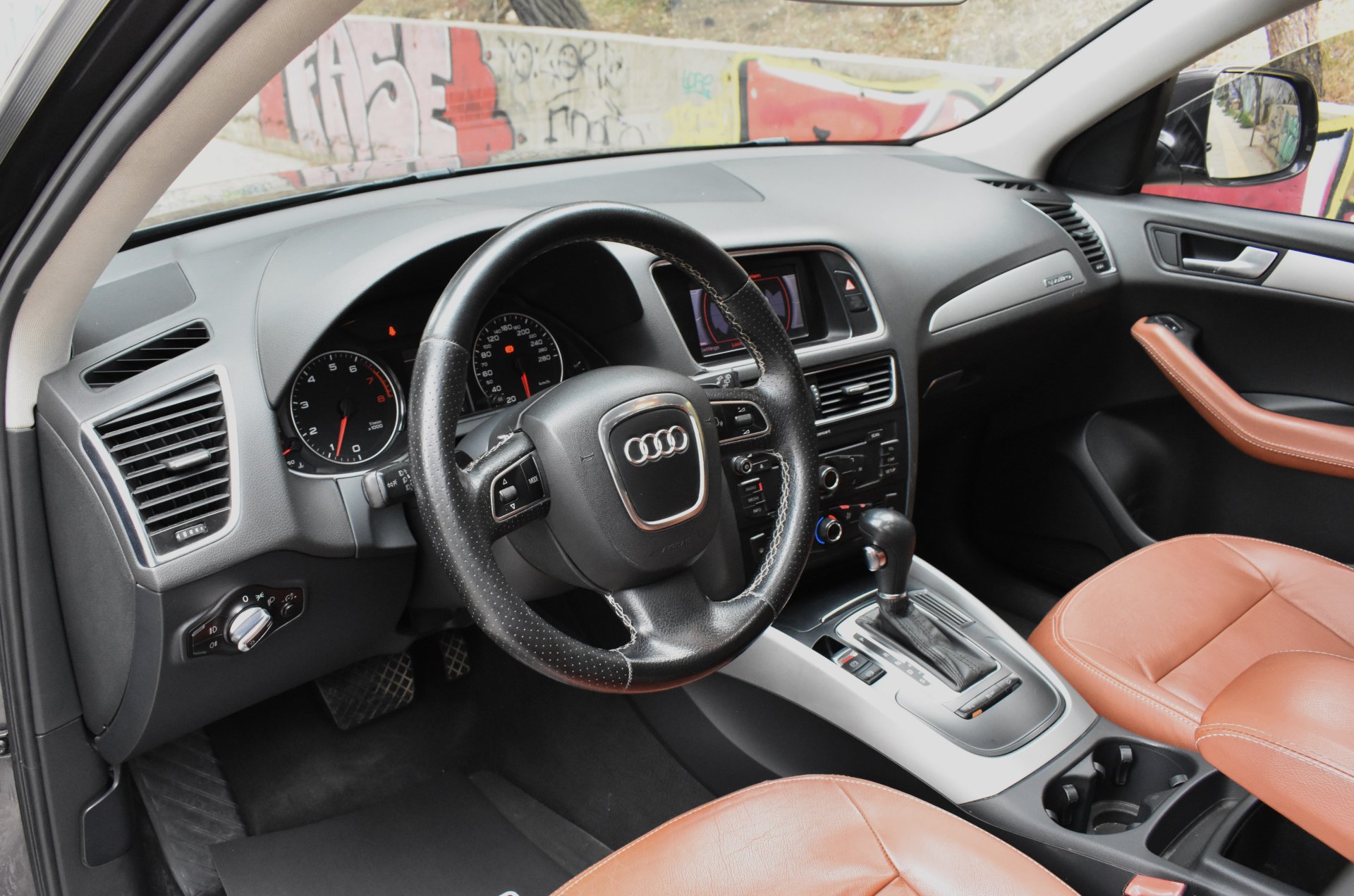 Audi Q5 2.0 TFSI Quattro SUNROOF — 10