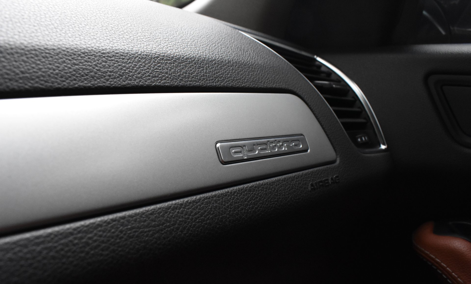 Audi Q5 2.0 TFSI Quattro SUNROOF — 25
