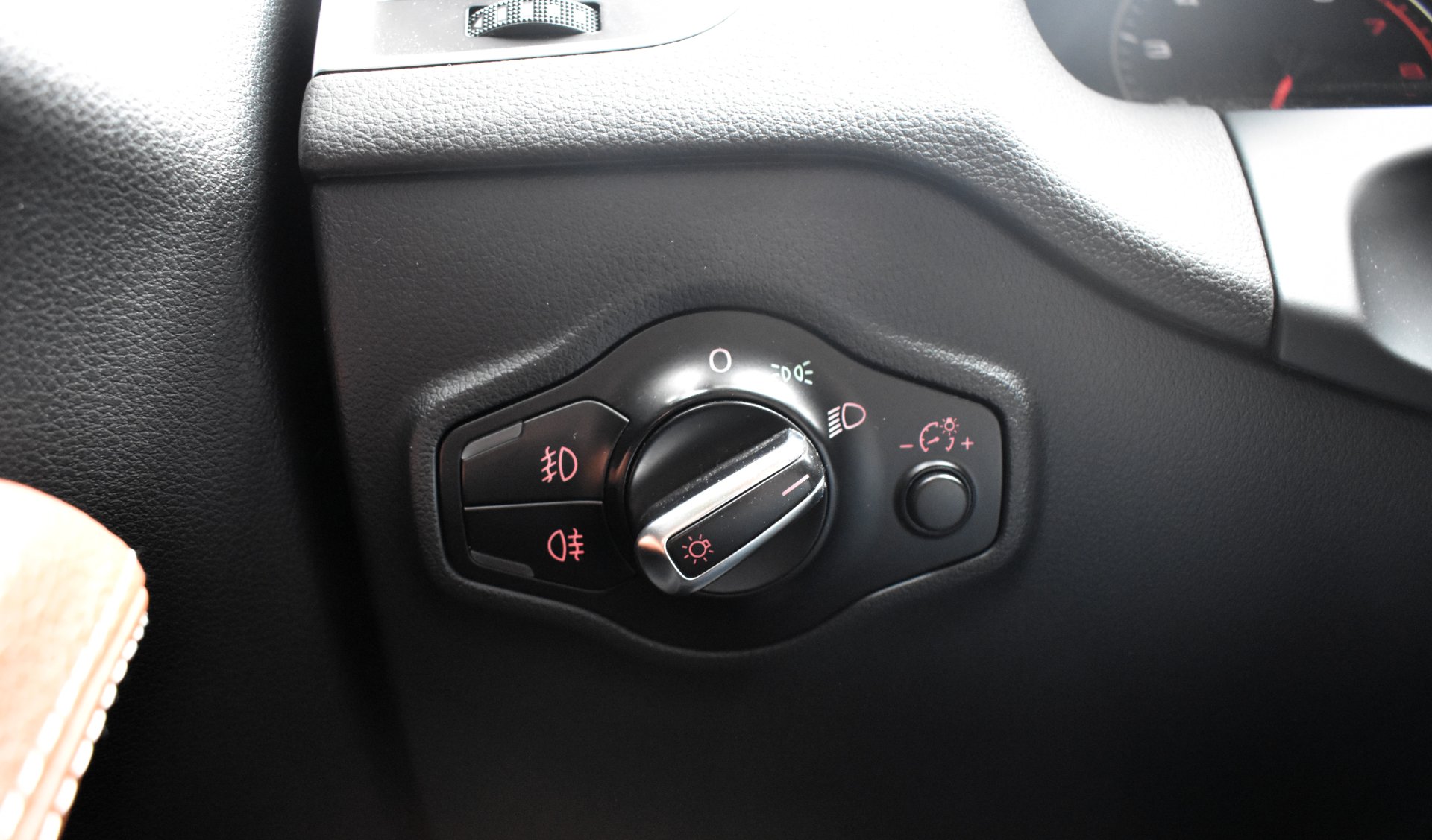 Audi Q5 2.0 TFSI Quattro SUNROOF — 23