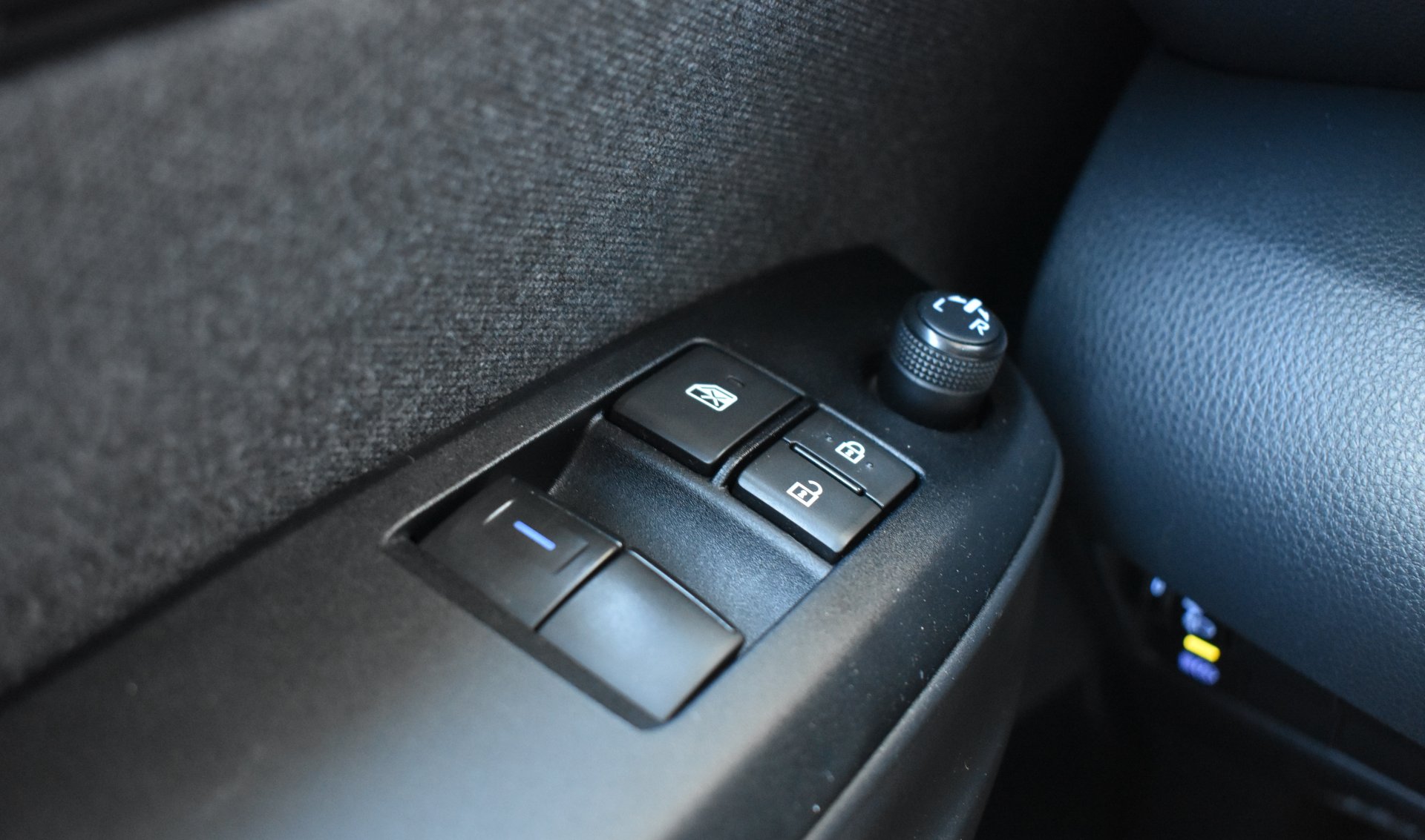Toyota Yaris 2022 BUSINESS-1.5-HYBRID-HDF — 21