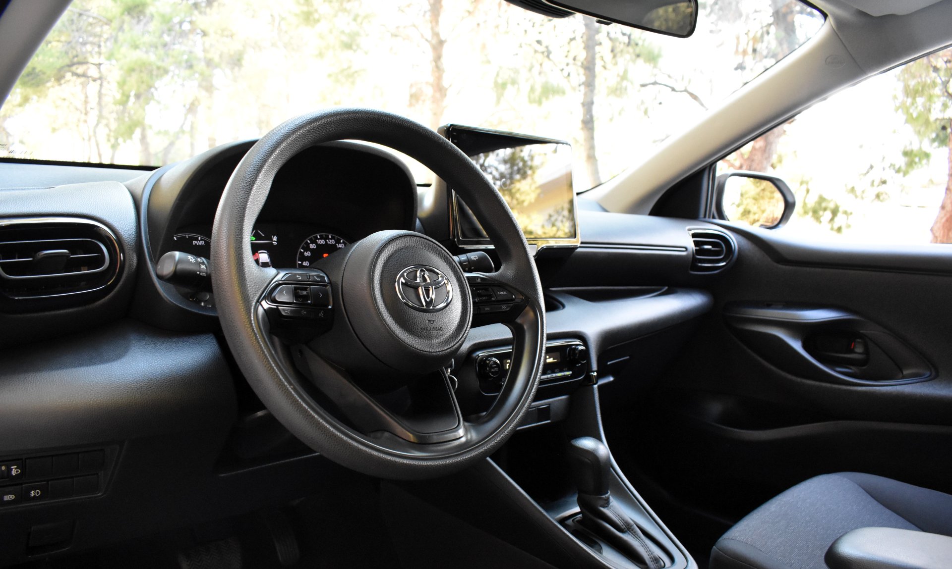 Toyota Yaris 2022 BUSINESS-1.5-HYBRID-HDF — 19
