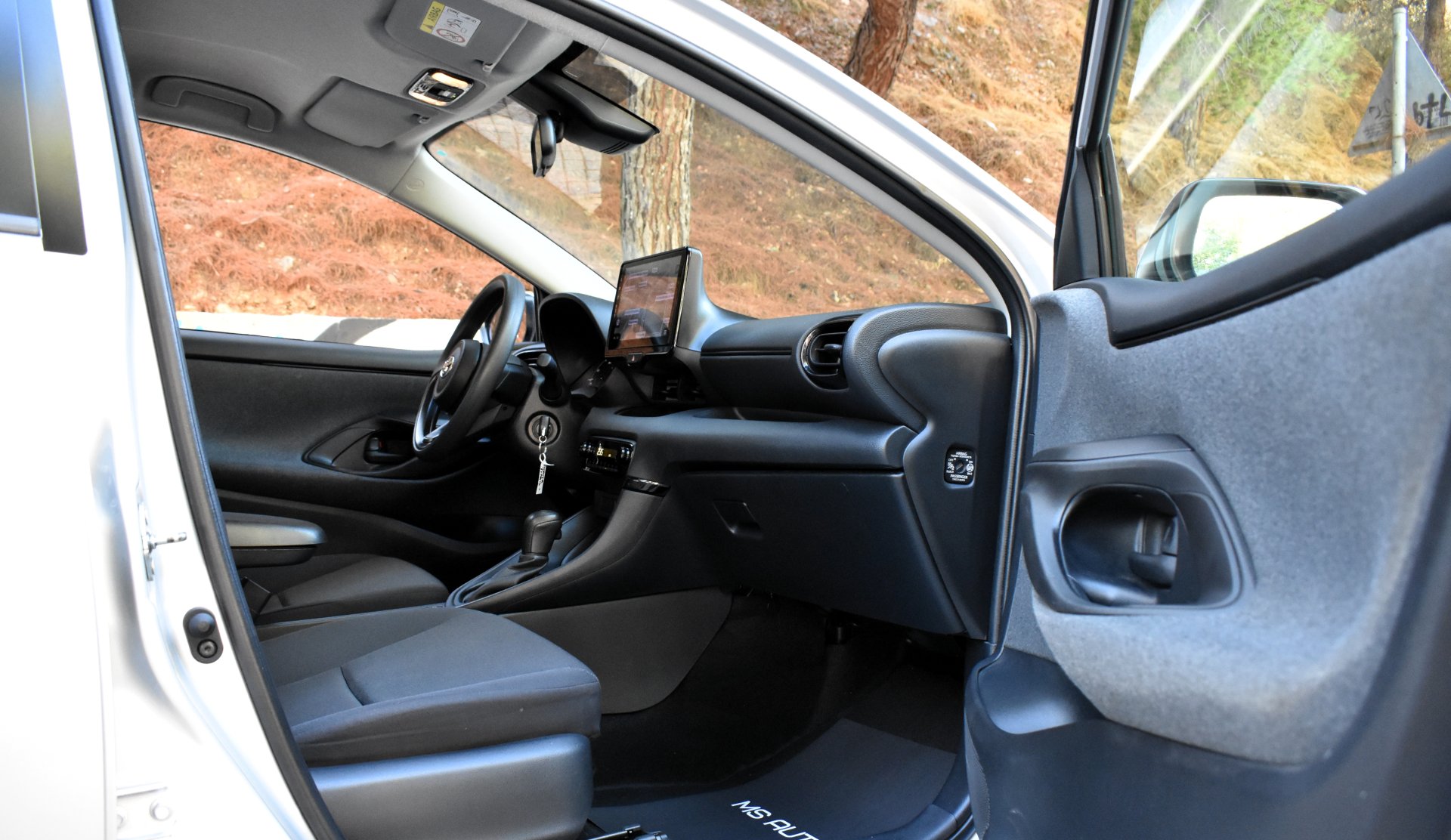 Toyota Yaris 2022 BUSINESS-1.5-HYBRID-HDF — 16